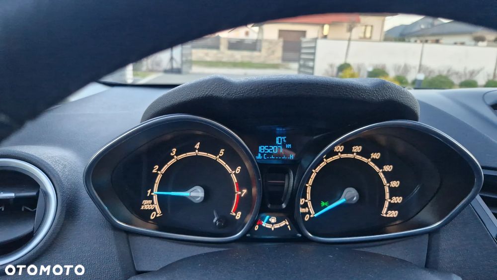 Ford Fiesta 1.0 Titanium - 32