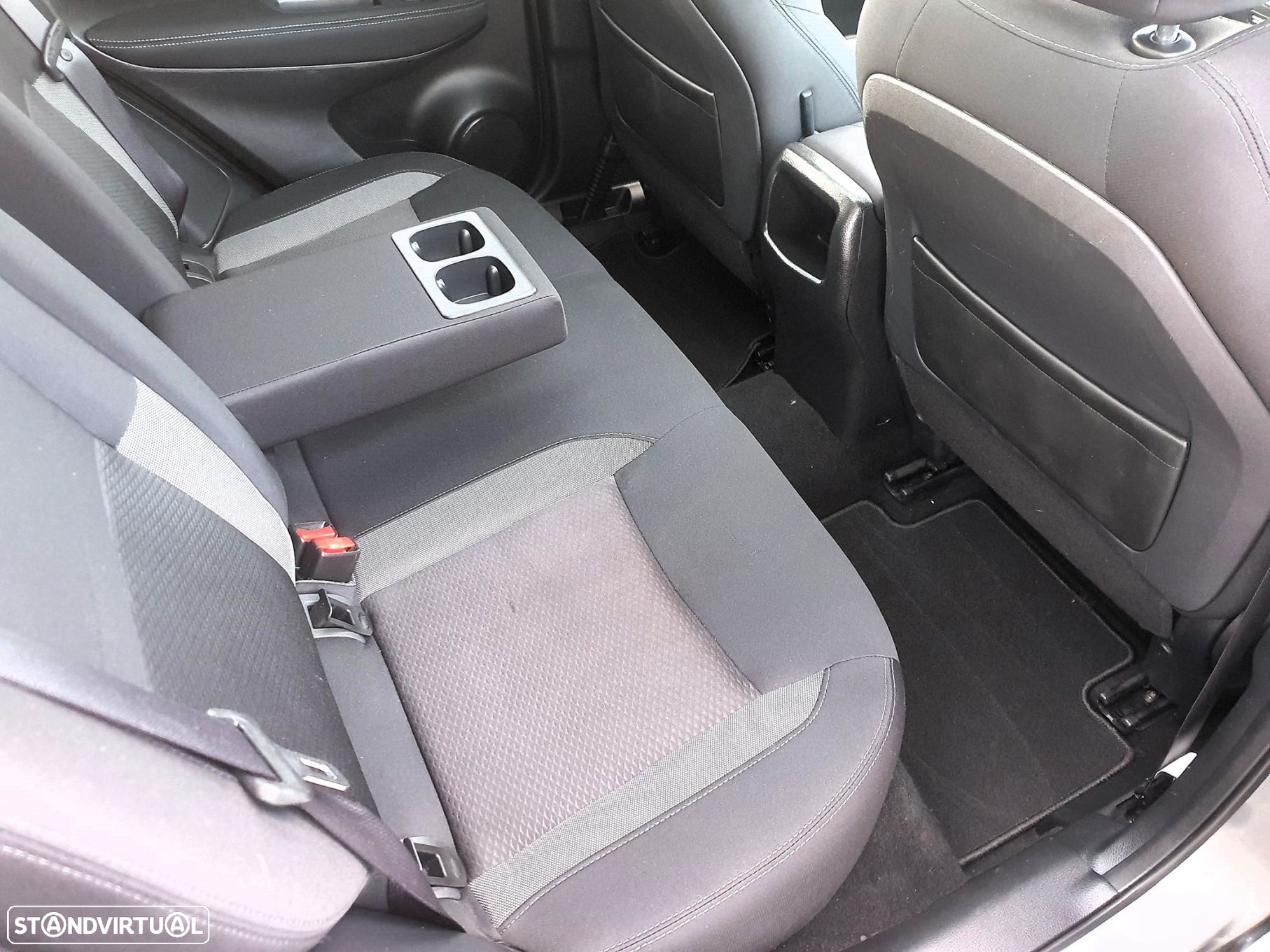 Nissan Qashqai 1.5 dCi N-Connecta Led - 36
