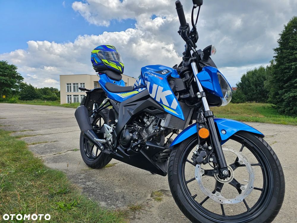 Suzuki GSX - 14