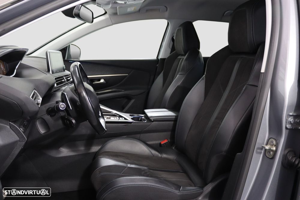 Peugeot 3008 PureTech 130 Stop & Start GPF EAT8 Crossway - 11