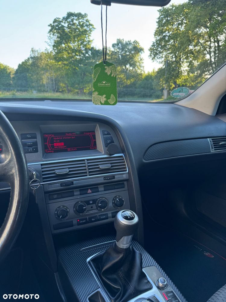 Audi A6 Limousine 2.4 - 10