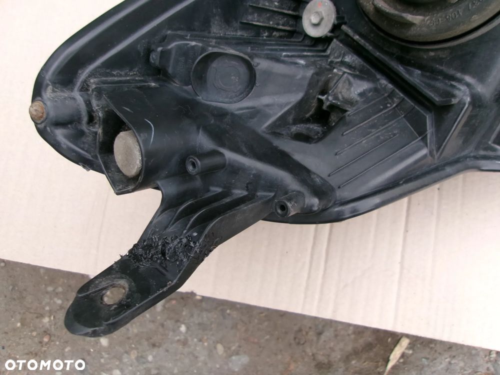LAMPA PRZÓD PRAWA TOYOTA YARIS III  LIFT 14-17 - 3