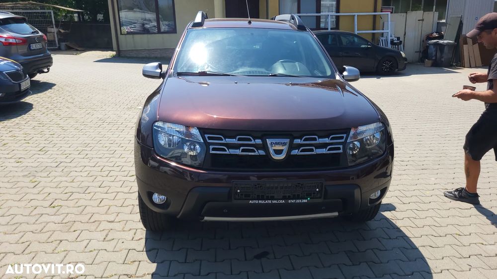Dacia Duster TCe 125 4x2 Celebration - 9