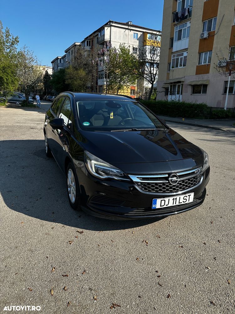 Opel Astra 1.6 CDTI ECOTEC Selection - 1