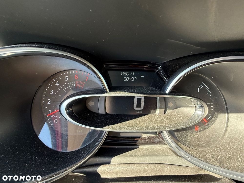 Renault Clio - 17