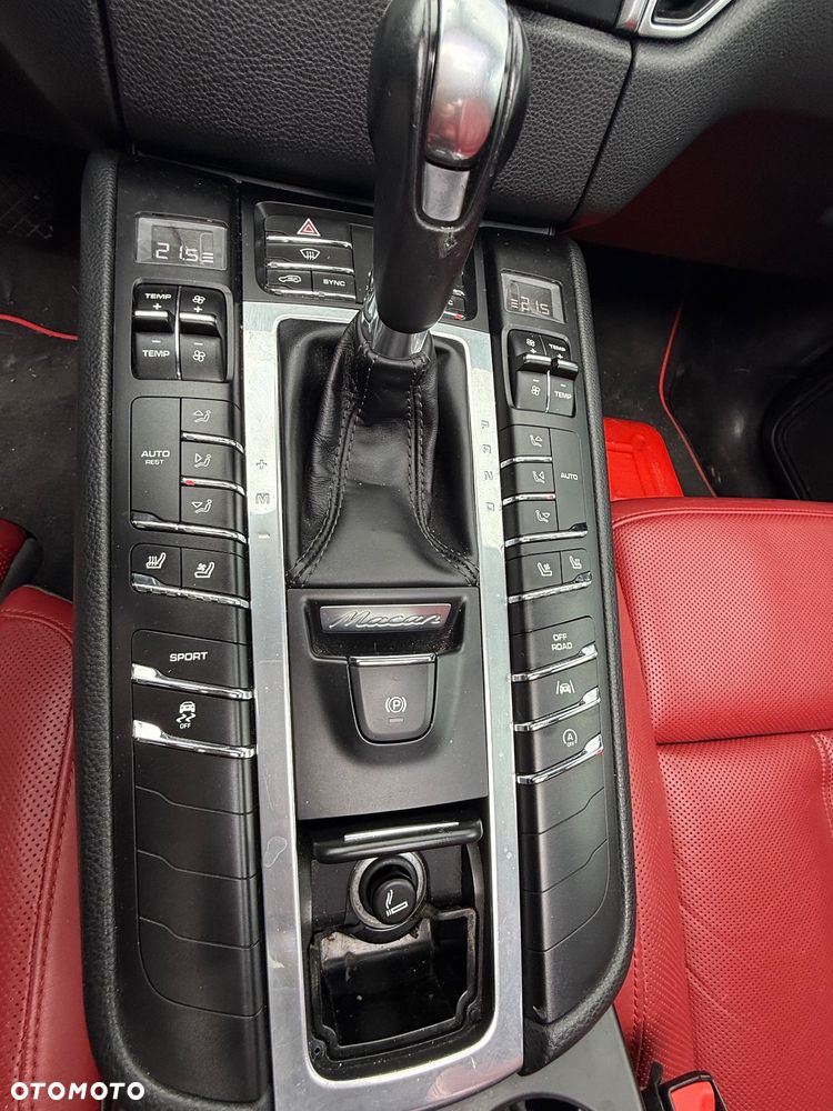 Porsche Macan - 27