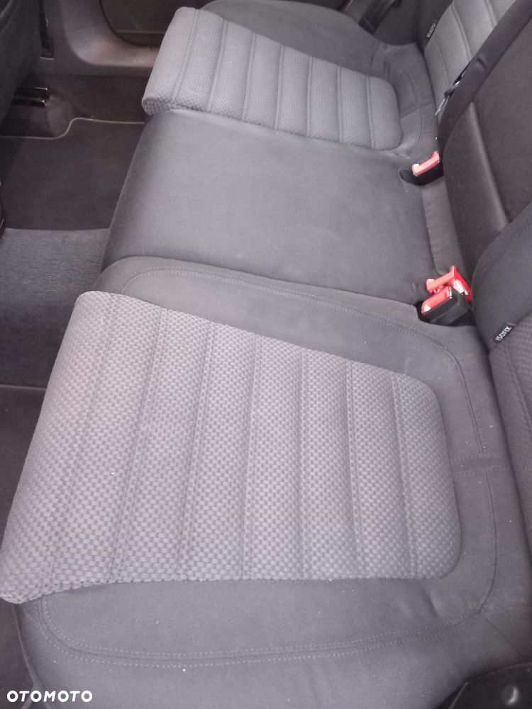 Volkswagen Passat - 7