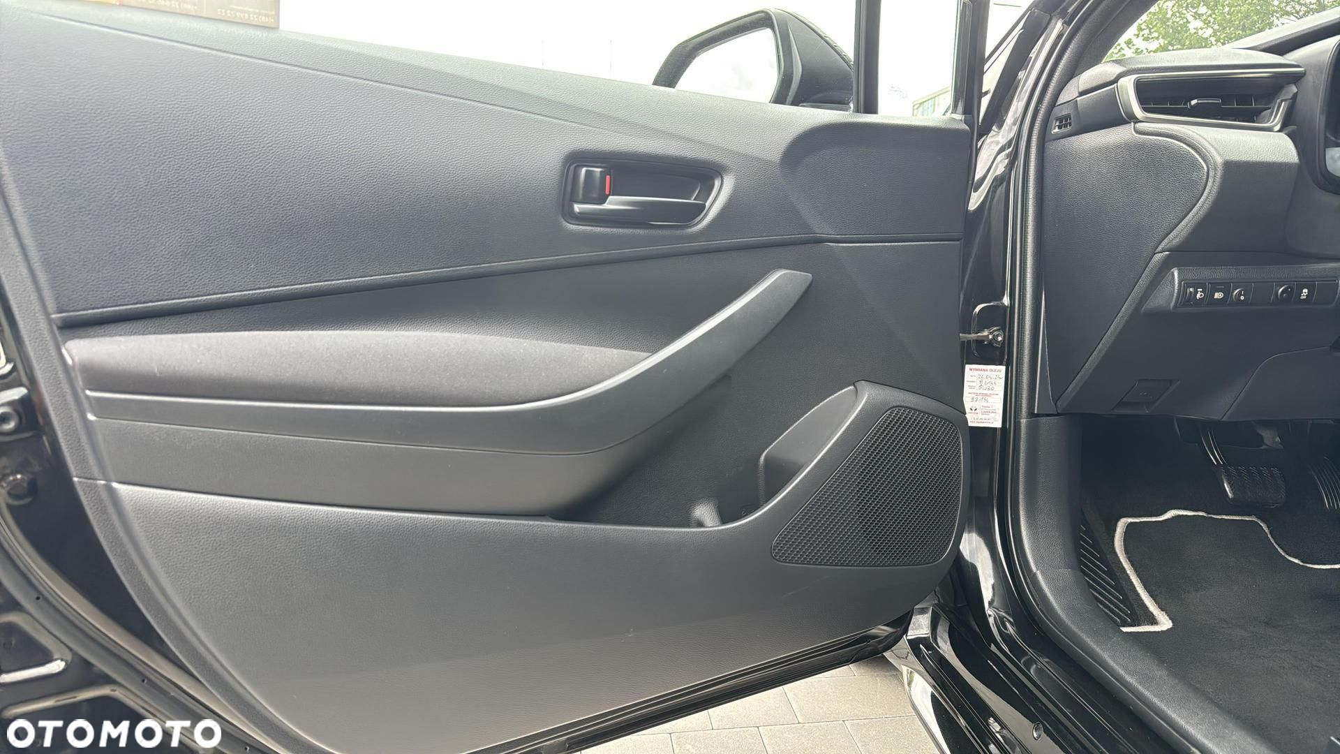 Toyota Corolla 1.8 Hybrid GPF Active - 12
