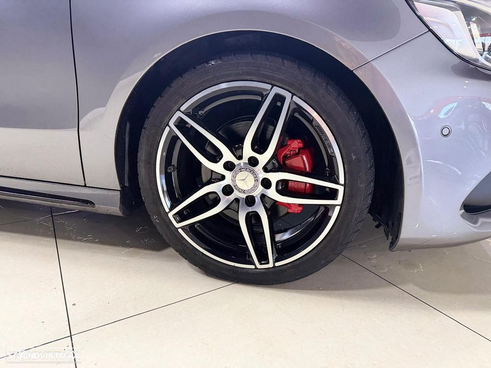 Mercedes-Benz A 180 d AMG Line - 7