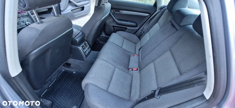 Audi A6 Limousine 2.4 - 13
