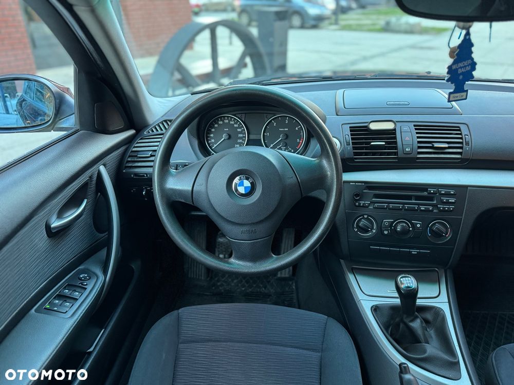 BMW Seria 1 118d - 15