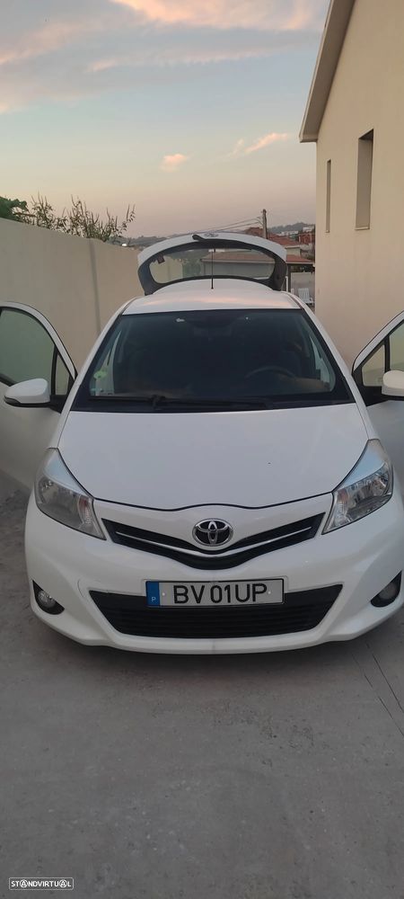 Toyota Yaris 1.4 D-4D Comfort+AC - 1