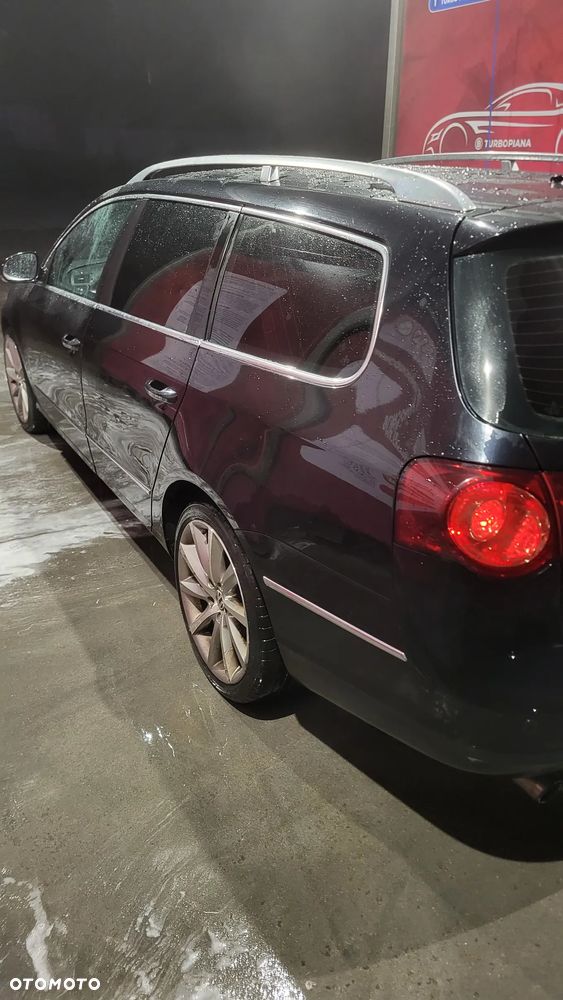 Volkswagen Passat - 4