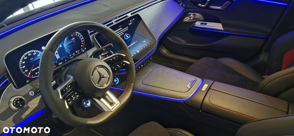 Mercedes-Benz Klasa E AMG 53 4Matic+ AMG SPEEDSHIFT TCT 9G - 13