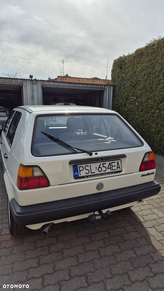 Volkswagen Golf - 4