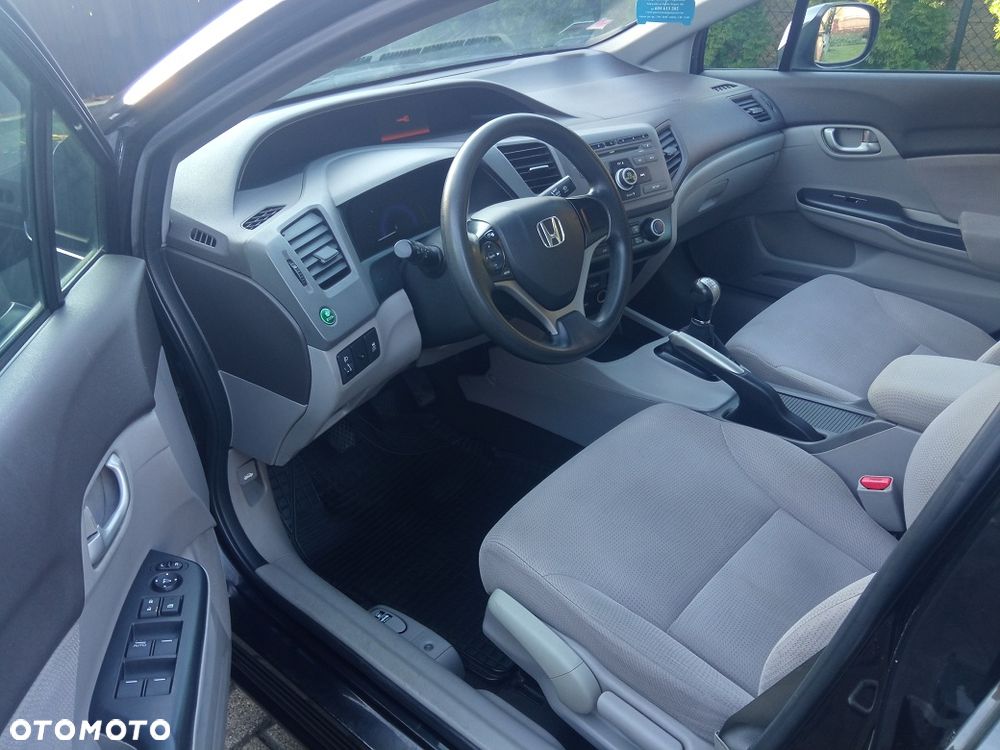 Honda Civic 1.8 Comfort - 11