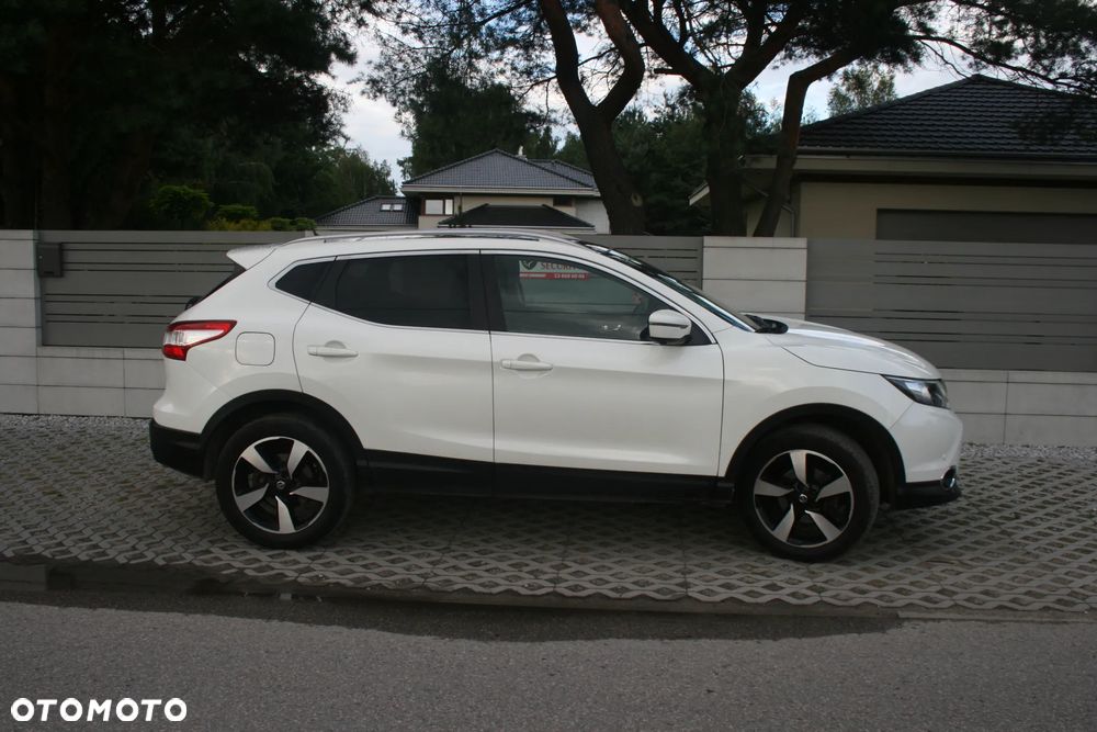 Nissan Qashqai 1.2 DIG-T Tekna EU6 - 4
