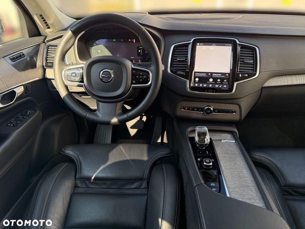 Volvo XC 90 - 17