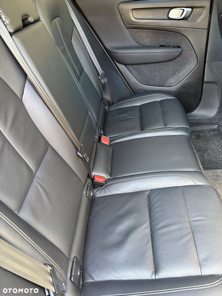 Volvo XC 40 T4 R-Design - 17