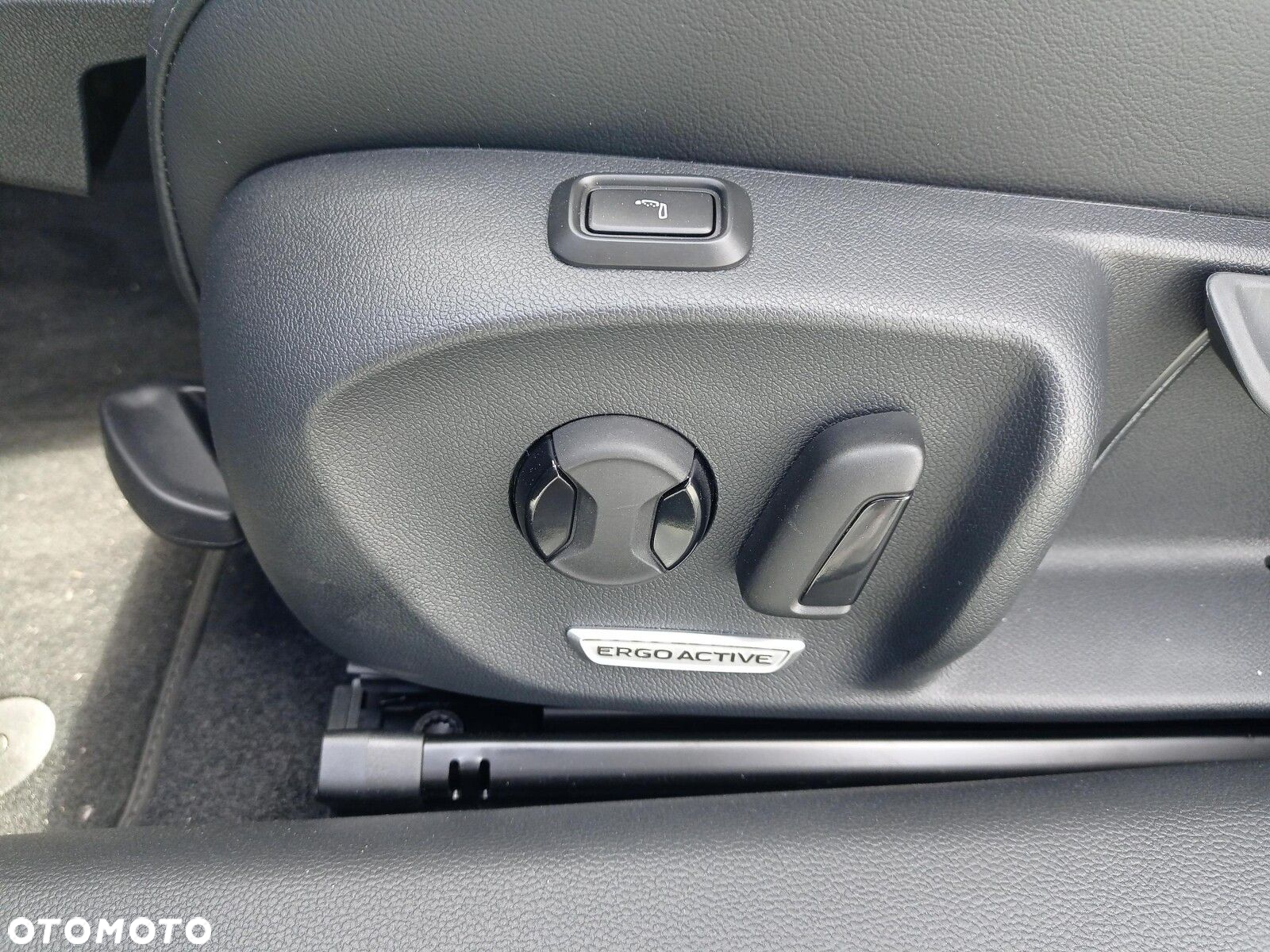 Volkswagen Passat - 26