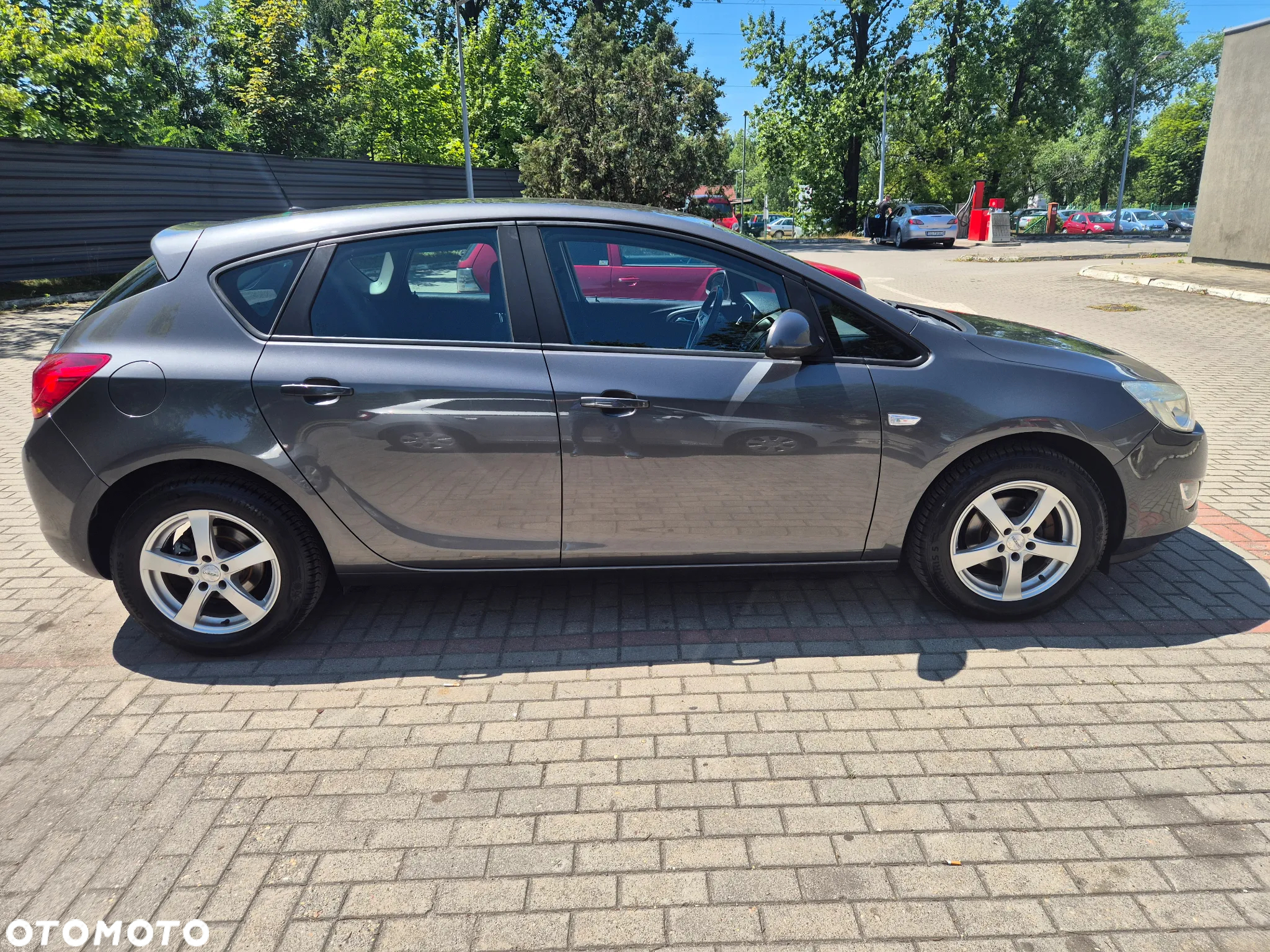 Opel Astra 1.4 EcoFLEX Design Edition - 4