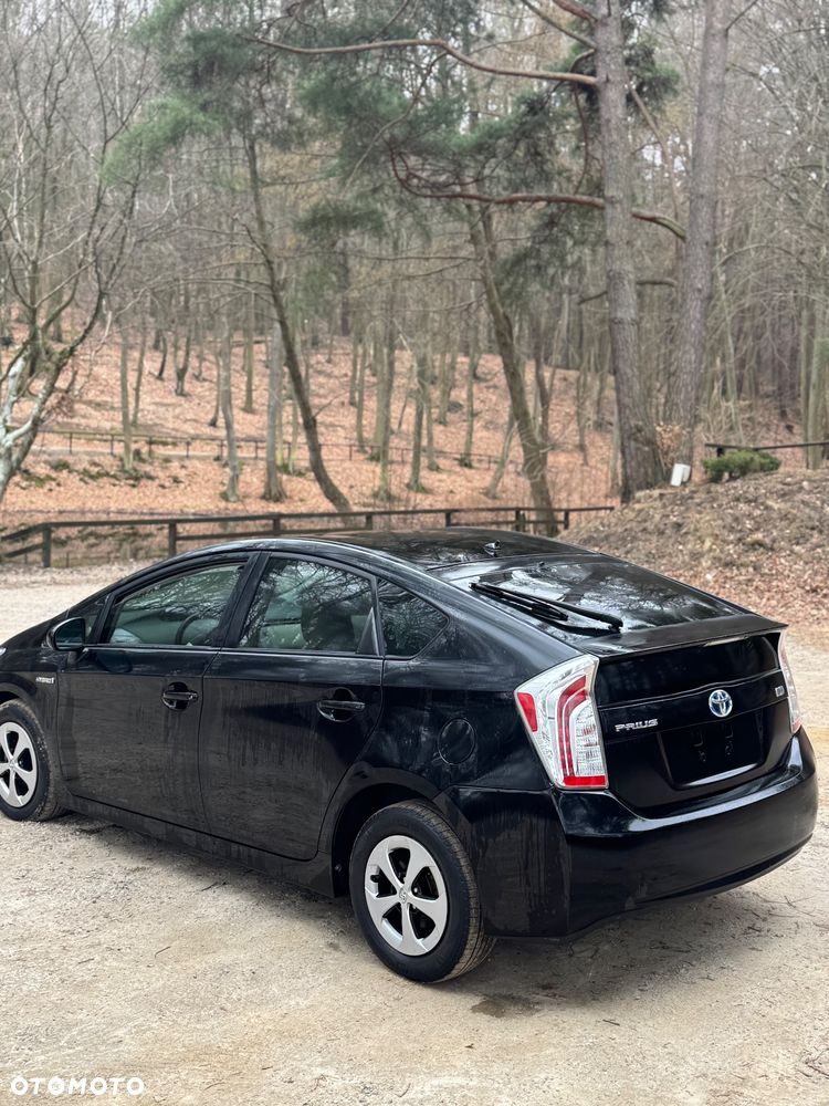 Toyota Prius 1.8 Hybrid Premium - 4
