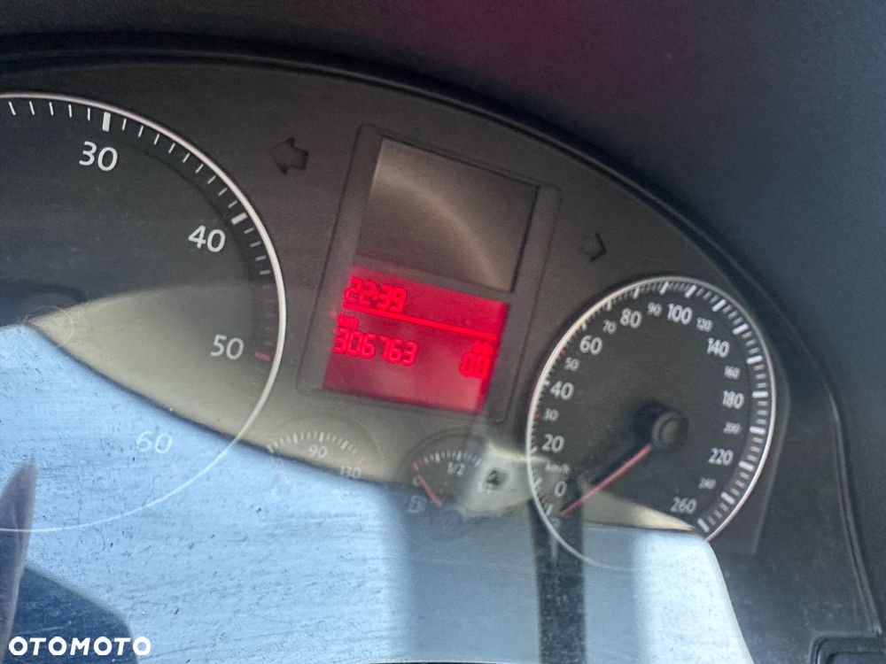 Volkswagen Golf 2.0 TDI Comfortline - 9