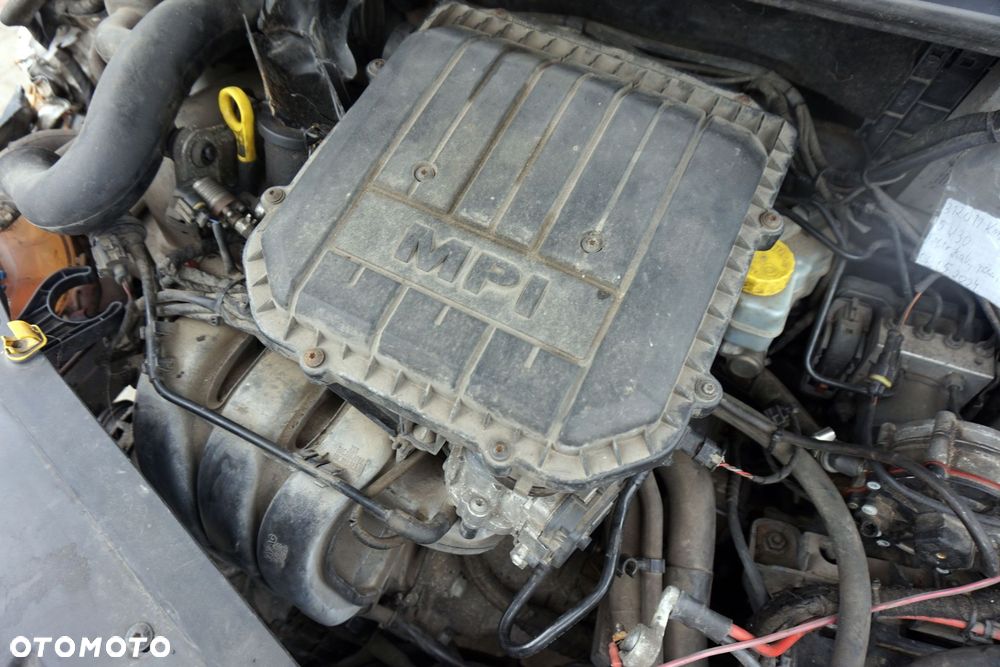 PRZEPUSTNICA FABIA III NJ3 1.0 12V 04C133062D SKODA 2014-2018 - 1