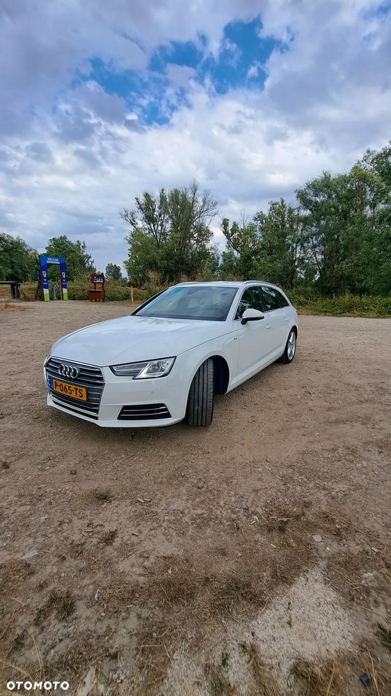Audi A4 Avant 2.0 TDI S tronic design - 1