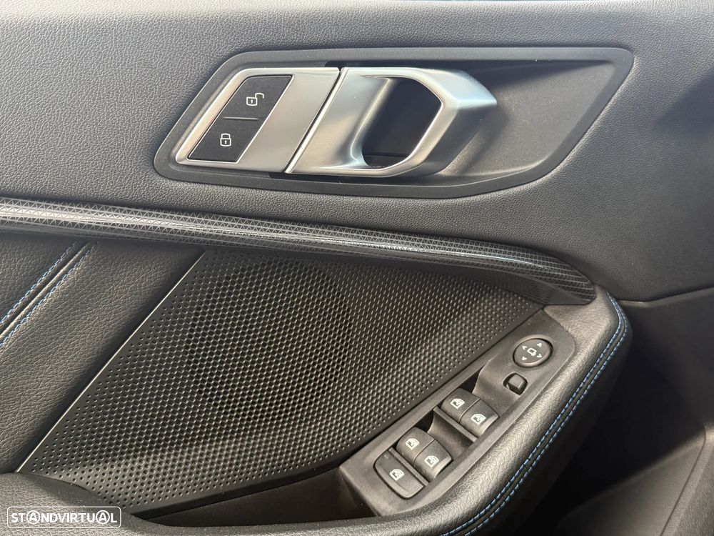 BMW 116 d Pack Desportivo M - 40