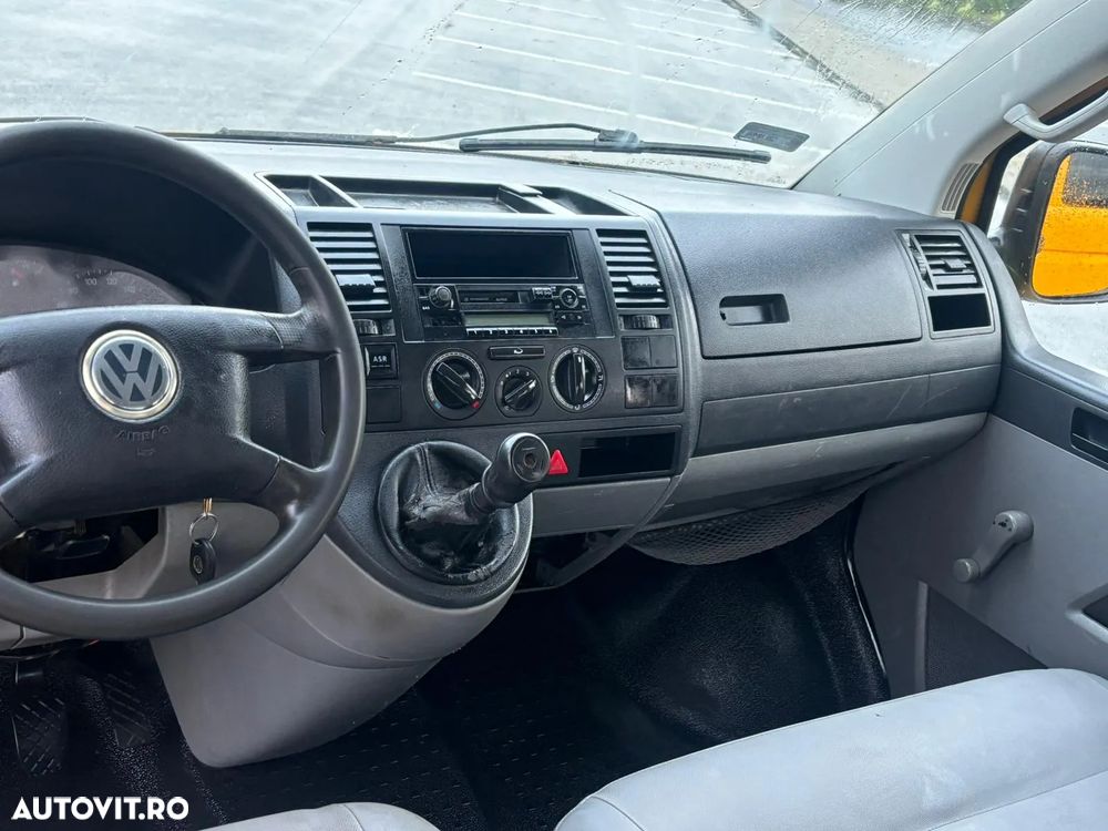 Volkswagen Transporter - 7
