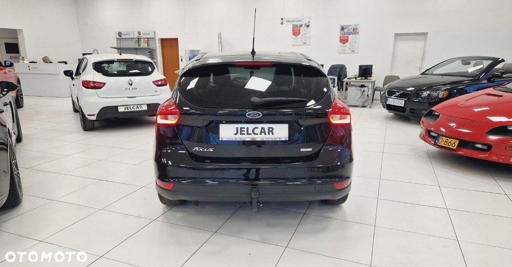 Ford Focus 1.0 EcoBoost Active - 11