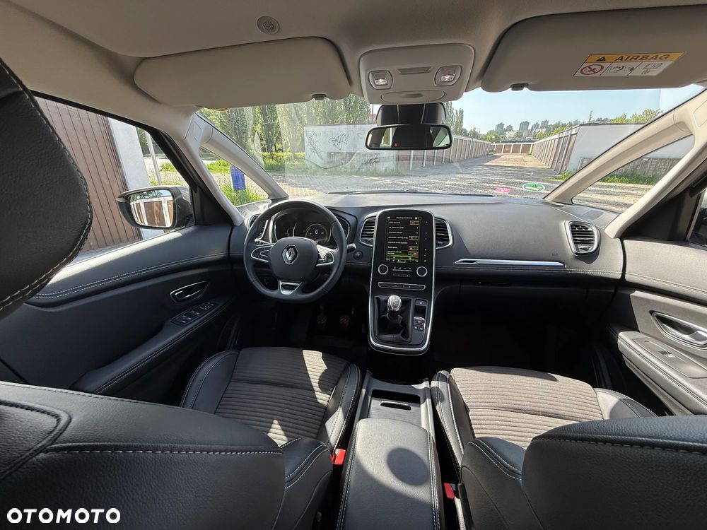 Renault Scenic ENERGY TCe 140 LIMITED - 19