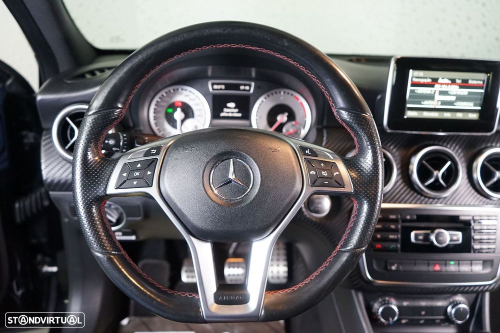 Mercedes-Benz A 180 d AMG Line - 18
