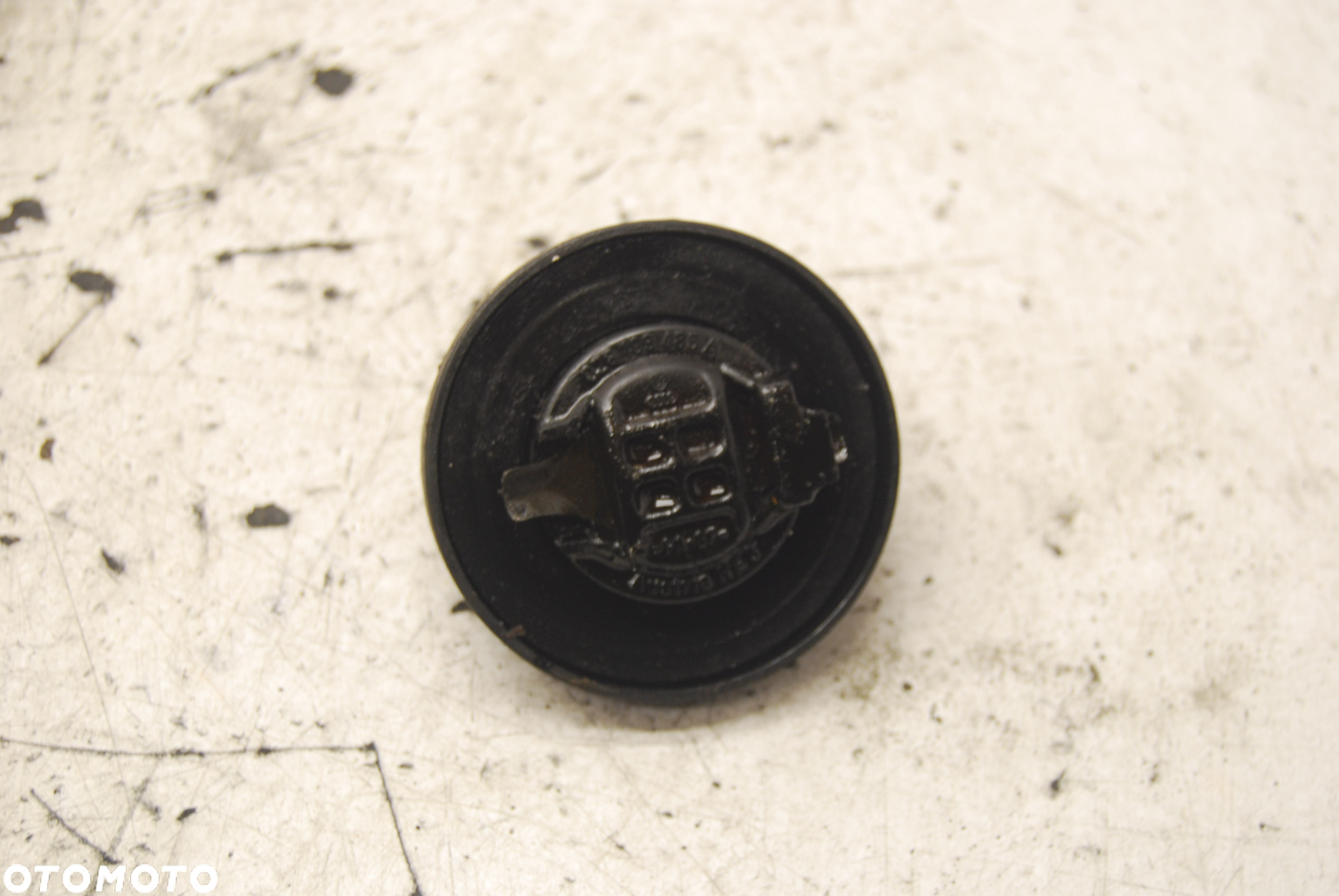 KOREK WLEWU OLEJU 026103485A 1.2 1.9 SEAT IBIZA III VW SKODA AUDI 026103485K - 2