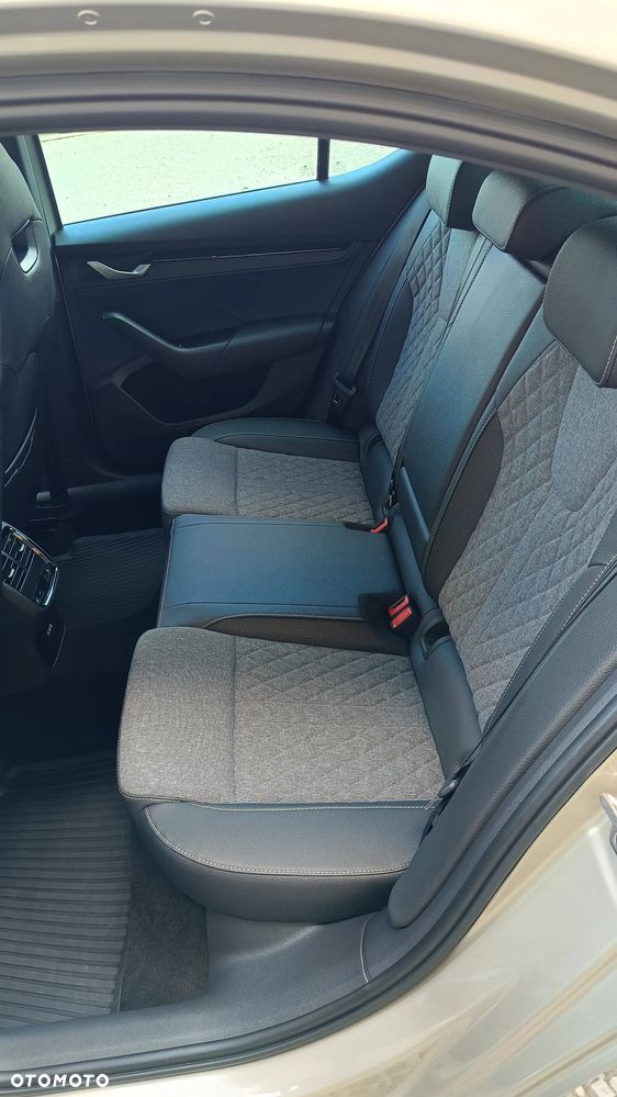 Skoda Octavia 1.5 TSI mHEV Sportline DSG - 18