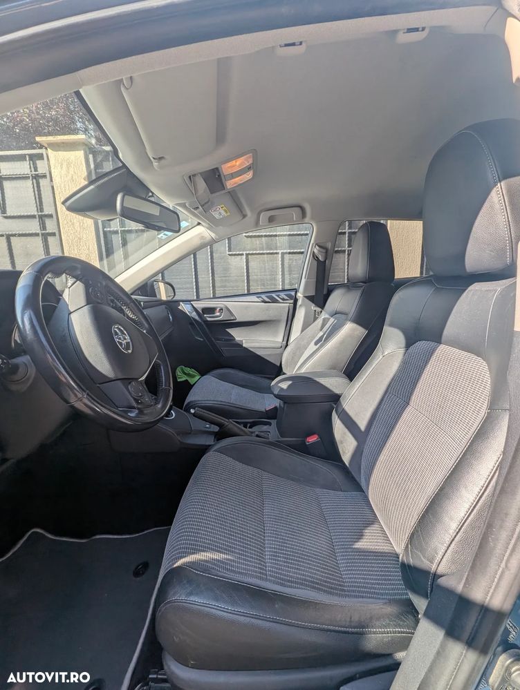 Toyota Auris - 7