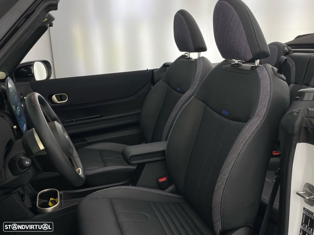 MINI Cabrio C Classic - 16