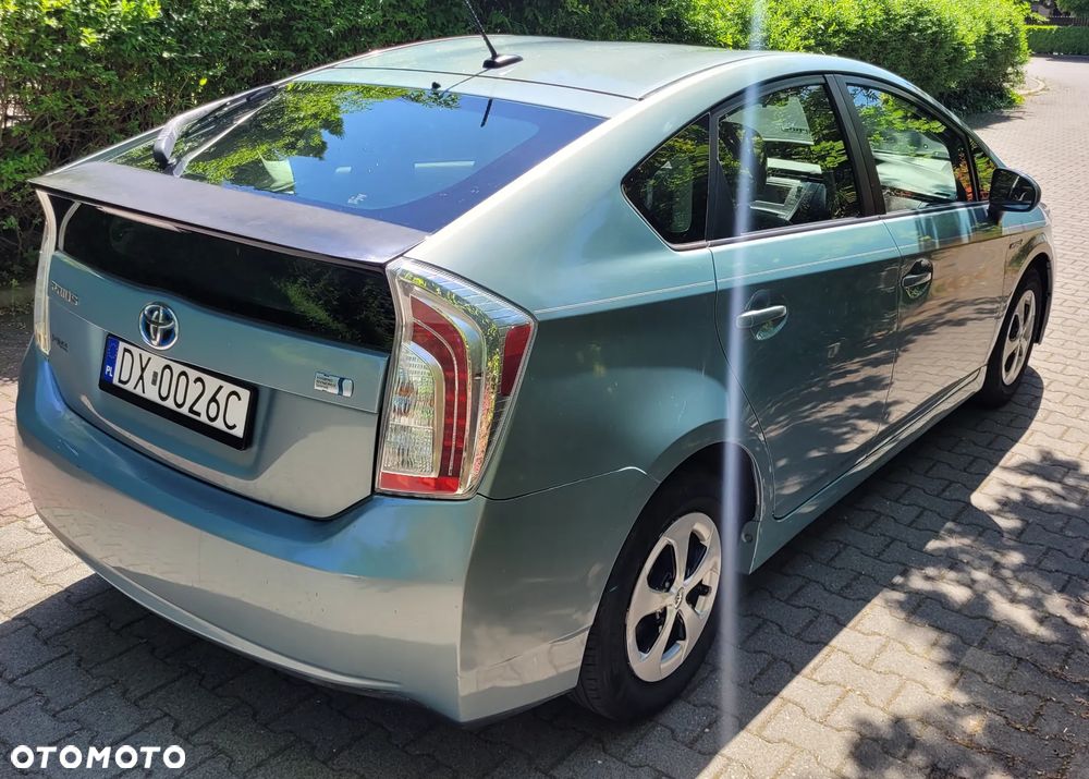 Toyota Prius (Hybrid) Comfort - 3