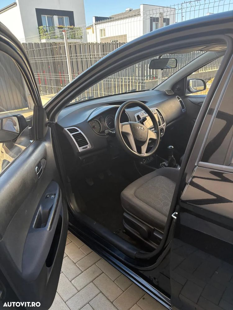 Hyundai i20 - 11