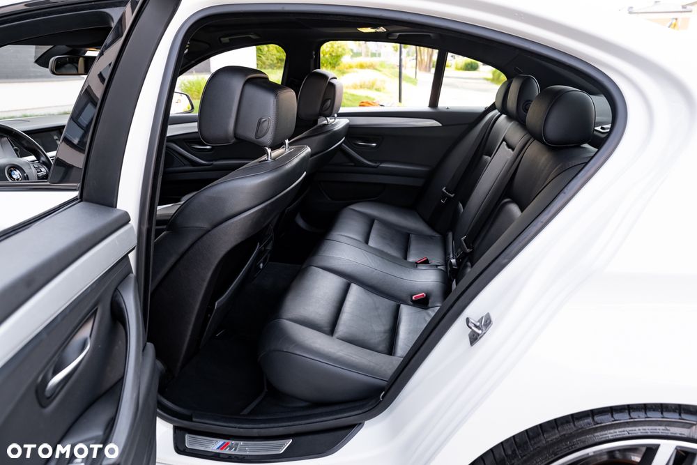 BMW Seria 5 535d Touring Sport-Aut - 22