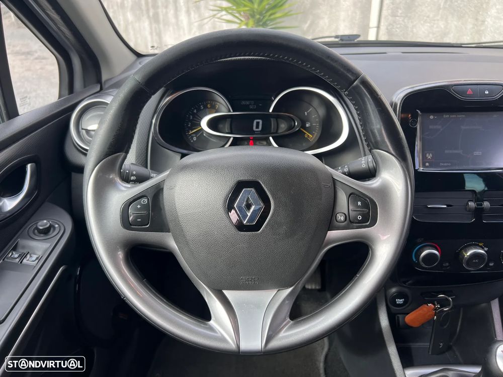 Renault Clio 0.9 TCe Limited - 16
