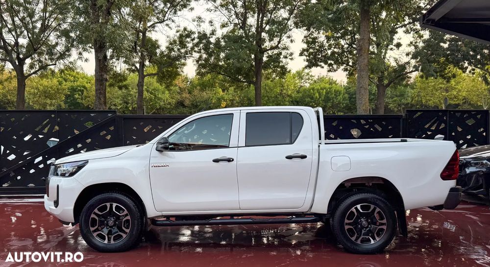 Toyota Hilux 2.4D 150CP 4x4 Double Cab 6MT Comfort - 3