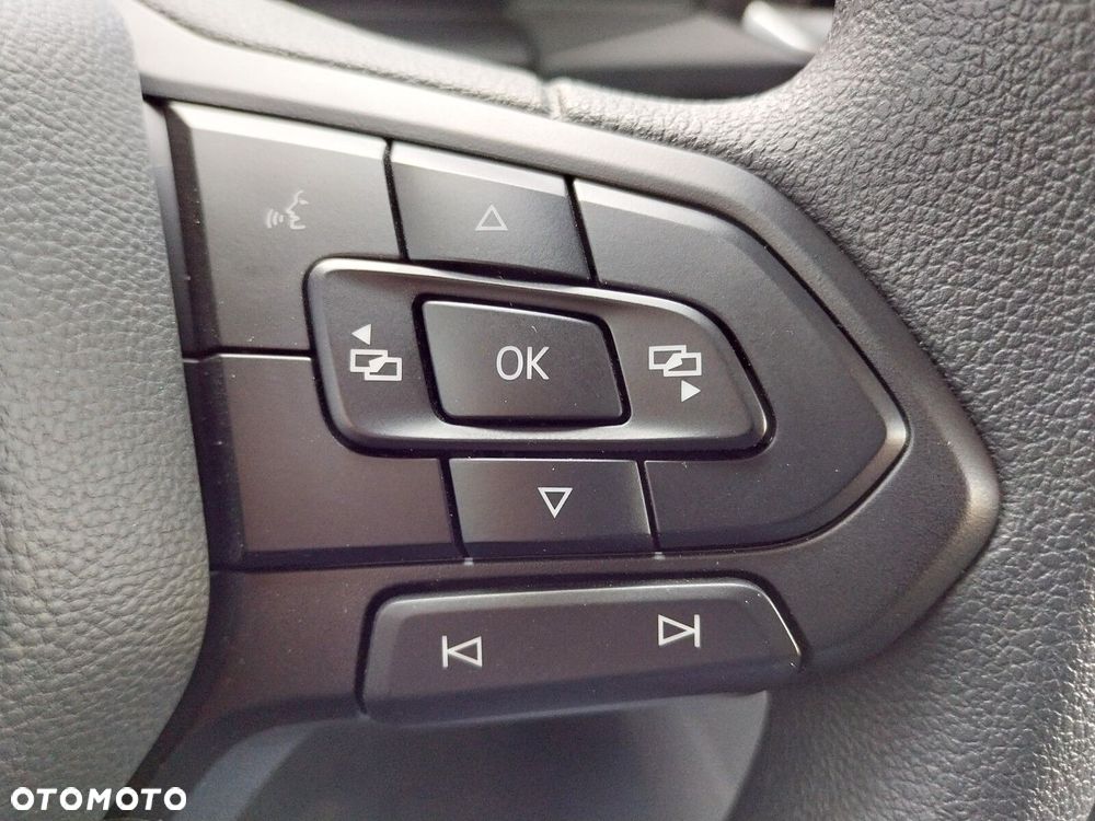 Volkswagen Transporter Transporter Furgon silnik: 2,0 l TDI 150 KM / skrzynia biegów: 6-biegowa manualna rozstaw osi: 3500 mm - 16