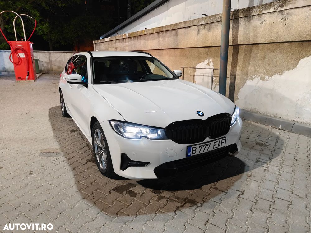 BMW Seria 3 318i Aut. Sport Line - 1