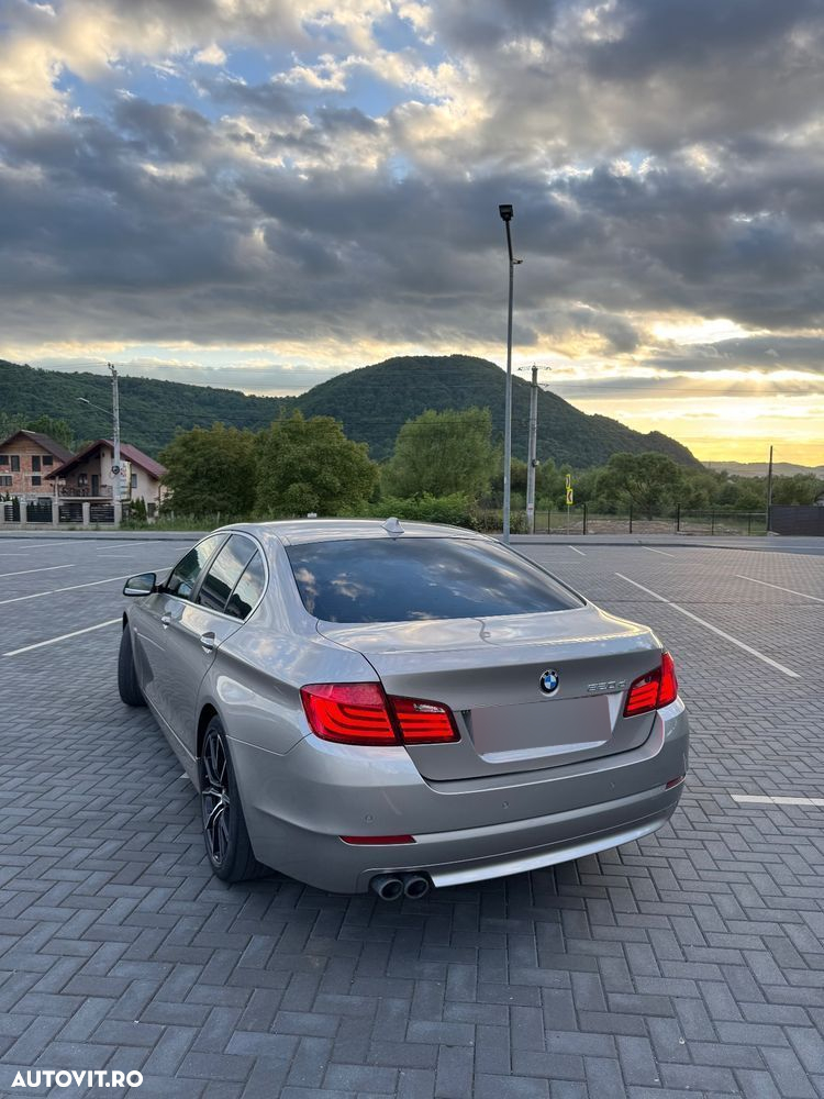 BMW Seria 5 520d EfficientDynamics Edition - 6