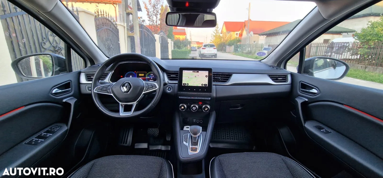 Renault Captur E-Tech Plug-In-Hybrid Intens - 11