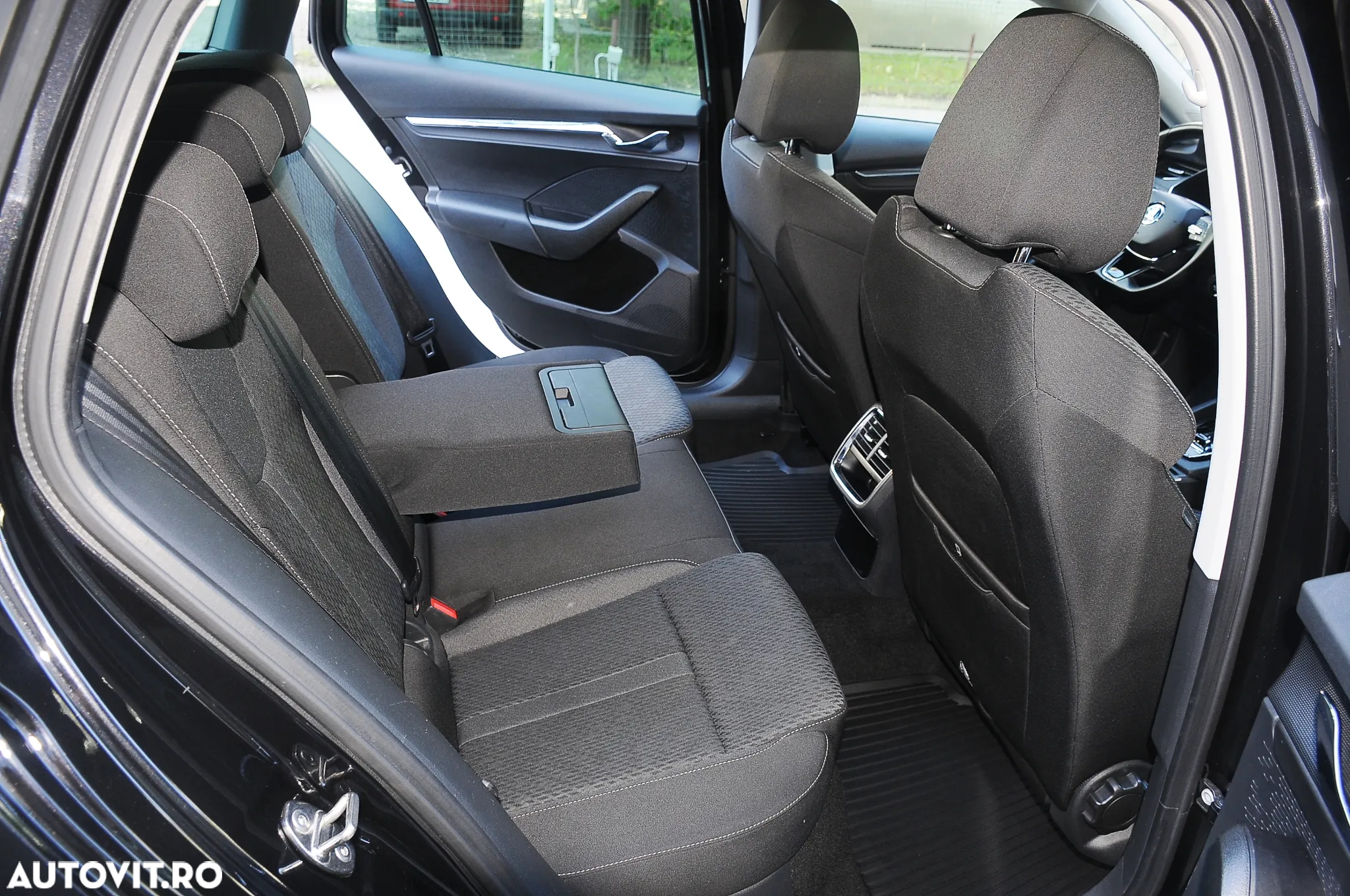 Skoda Octavia Combi 2.0 TDI 150 CP DSG Selection - 8