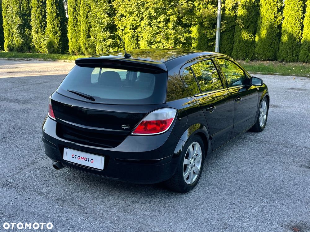 Opel Astra 2.0 Turbo Sport - 30