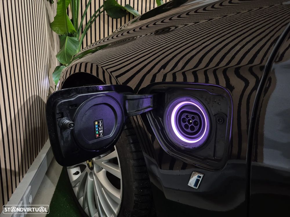 BMW 330 e iPerformance Advantage - 11